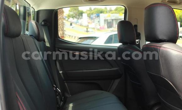 Acheter Occasion Voiture Isuzu KB Blanc à Beitbridge, Matabeleland South Acheter Occasion Voiture Isuzu KB Blanc à Beitbridge, Matabeleland South