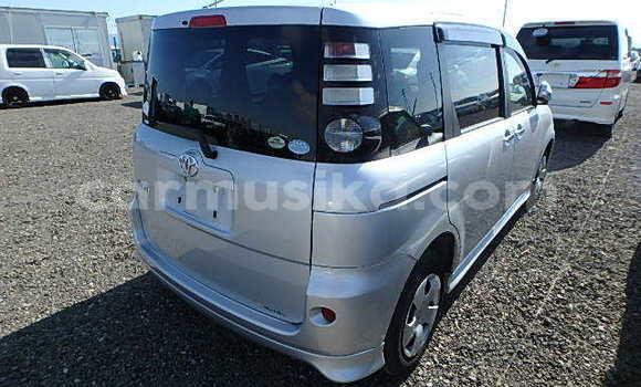 Nunua Ilio tumika Toyota Sienta Fedha Gari ndani ya Beitbridge nchini Matabeleland Kusini Nunua Ilio tumika Toyota Sienta Fedha Gari ndani ya Beitbridge nchini Matabeleland Kusini