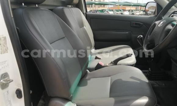 Acheter Occasion Voiture Toyota Hilux Blanc à Beitbridge, Matabeleland South Acheter Occasion Voiture Toyota Hilux Blanc à Beitbridge, Matabeleland South