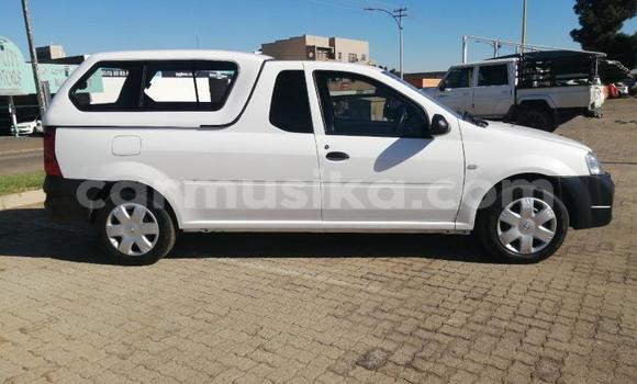 Tenga Tsaru Nissan NV200 Chena Mota in Beitbridge in Matabeleland South