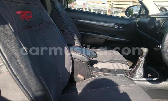 Nunua Ilio tumika Toyota Hilux Fedha Gari ndani ya Beitbridge nchini Matabeleland Kusini Nunua Ilio tumika Toyota Hilux Fedha Gari ndani ya Beitbridge nchini Matabeleland Kusini