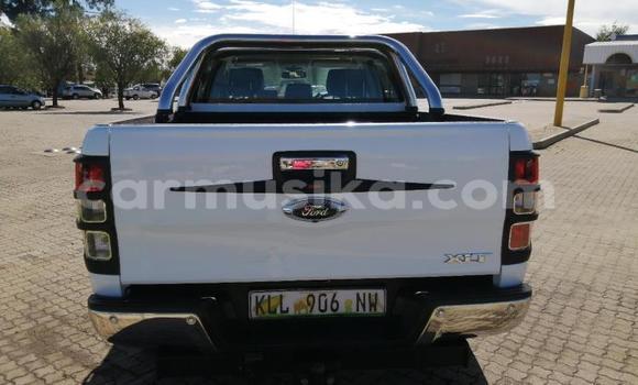 Acheter Occasion Voiture Ford Ranger Blanc à Beitbridge, Matabeleland South Acheter Occasion Voiture Ford Ranger Blanc à Beitbridge, Matabeleland South