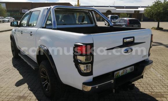 Acheter Occasion Voiture Ford Ranger Blanc à Beitbridge, Matabeleland South Acheter Occasion Voiture Ford Ranger Blanc à Beitbridge, Matabeleland South