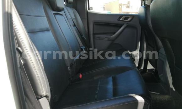 Acheter Occasion Voiture Ford Ranger Blanc à Beitbridge, Matabeleland South Acheter Occasion Voiture Ford Ranger Blanc à Beitbridge, Matabeleland South