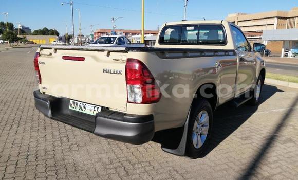 Acheter Occasion Voiture Toyota Hilux Beige à Beitbridge, Matabeleland South Acheter Occasion Voiture Toyota Hilux Beige à Beitbridge, Matabeleland South