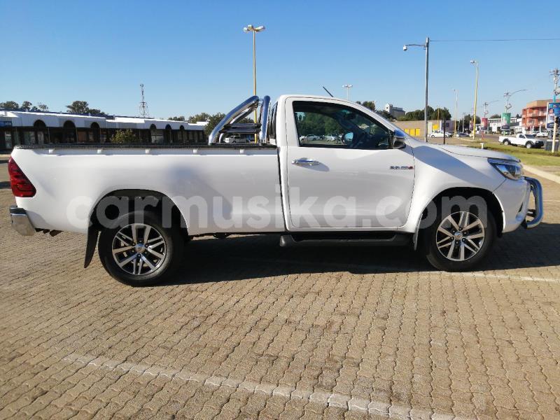 Big with watermark toyota hilux matabeleland south beitbridge 21701