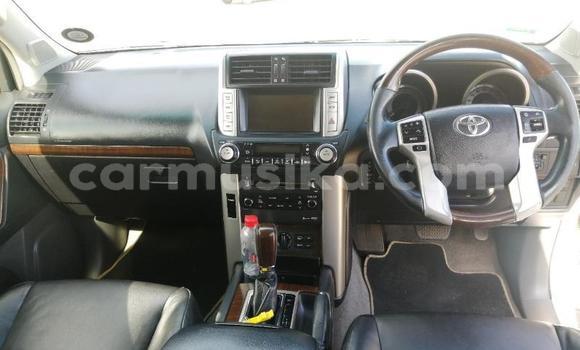 Acheter Occasion Voiture Toyota Prado Blanc à Beitbridge, Matabeleland South Acheter Occasion Voiture Toyota Prado Blanc à Beitbridge, Matabeleland South