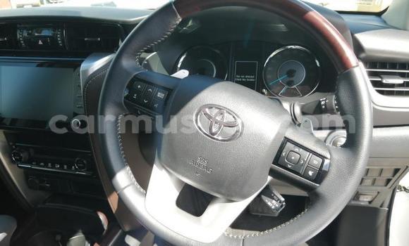 Acheter Occasion Voiture Toyota Fortuner Blanc à Beitbridge, Matabeleland South Acheter Occasion Voiture Toyota Fortuner Blanc à Beitbridge, Matabeleland South