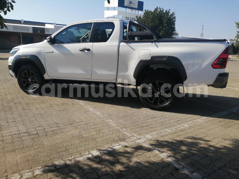 Big with watermark toyota hilux matabeleland south beitbridge 21704