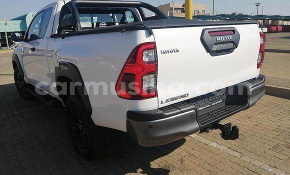 Acheter Occasion Voiture Toyota Hilux Gris à Beitbridge, Matabeleland South Acheter Occasion Voiture Toyota Hilux Gris à Beitbridge, Matabeleland South