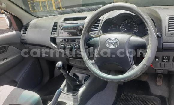 Buy Used Toyota Hilux White Car in Beitbridge in Matabeleland South Buy Used Toyota Hilux White Car in Beitbridge in Matabeleland South