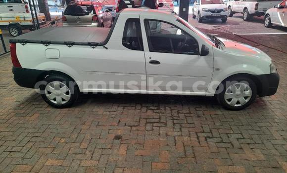 Tenga Tsaru Nissan NV200 Chena Mota in Beitbridge in Matabeleland South