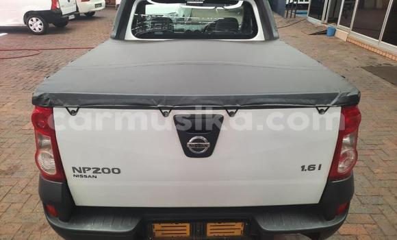 Buy Used Nissan NV200 White Car in Beitbridge in Matabeleland South Buy Used Nissan NV200 White Car in Beitbridge in Matabeleland South
