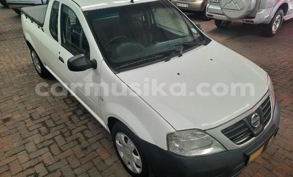 Buy Used Nissan NV200 White Car in Beitbridge in Matabeleland South Buy Used Nissan NV200 White Car in Beitbridge in Matabeleland South