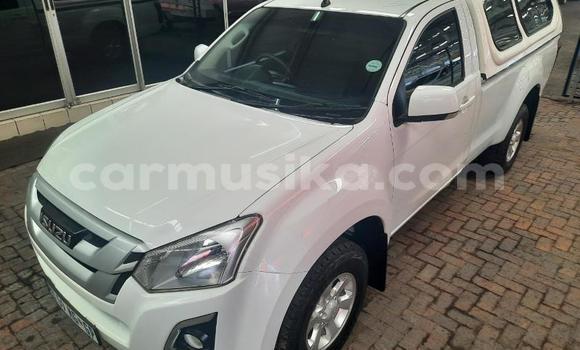 Nunua Ilio tumika Isuzu KB Nyeupe Gari ndani ya Beitbridge nchini Matabeleland Kusini Nunua Ilio tumika Isuzu KB Nyeupe Gari ndani ya Beitbridge nchini Matabeleland Kusini