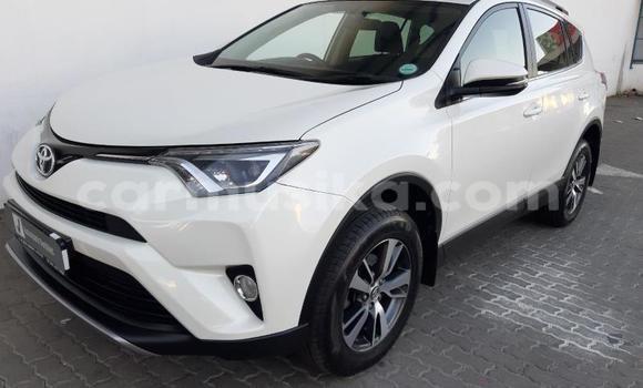 Acheter Occasion Voiture Toyota RAV4 Blanc à Beitbridge, Matabeleland South Acheter Occasion Voiture Toyota RAV4 Blanc à Beitbridge, Matabeleland South