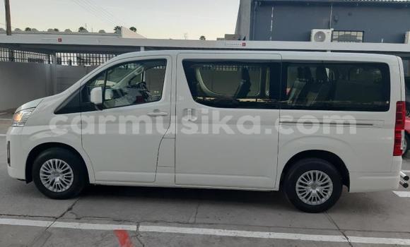 Nunua Ilio tumika Toyota Hiace Nyeupe Gari ndani ya Beitbridge nchini Matabeleland Kusini