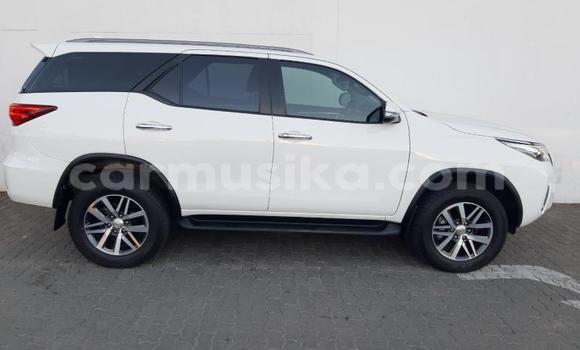 Buy Used Toyota Fortuner White Car in Beitbridge in Matabeleland South