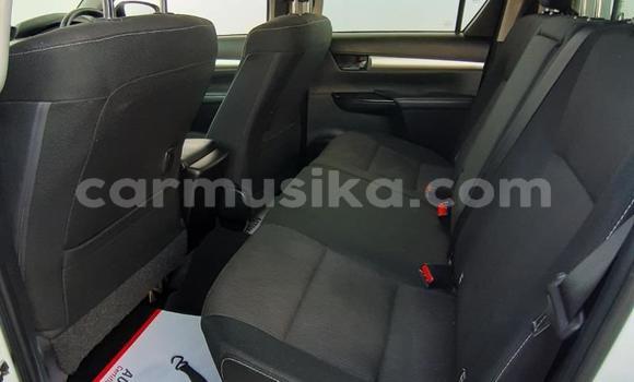 Acheter Occasion Voiture Toyota Hilux Blanc à Beitbridge, Matabeleland South Acheter Occasion Voiture Toyota Hilux Blanc à Beitbridge, Matabeleland South