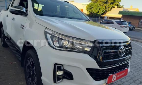 Acheter Occasion Voiture Toyota Hilux Blanc à Beitbridge, Matabeleland South Acheter Occasion Voiture Toyota Hilux Blanc à Beitbridge, Matabeleland South
