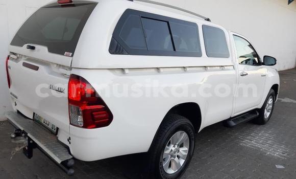 Acheter Occasion Voiture Toyota Hilux Blanc à Beitbridge, Matabeleland South Acheter Occasion Voiture Toyota Hilux Blanc à Beitbridge, Matabeleland South