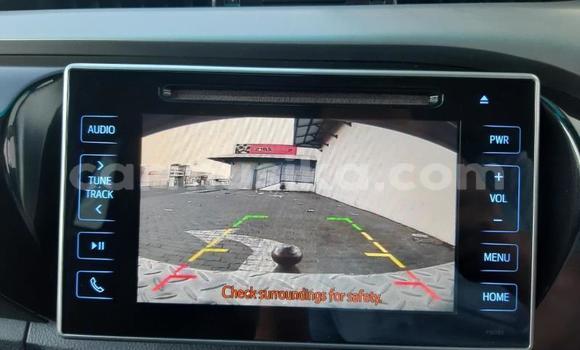 Acheter Occasion Voiture Toyota Hilux Blanc à Beitbridge, Matabeleland South Acheter Occasion Voiture Toyota Hilux Blanc à Beitbridge, Matabeleland South