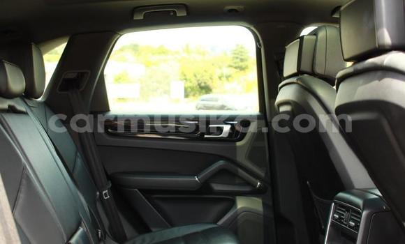 Acheter Occasion Voiture Porsche Cayenne Noir à Beitbridge, Matabeleland South Acheter Occasion Voiture Porsche Cayenne Noir à Beitbridge, Matabeleland South