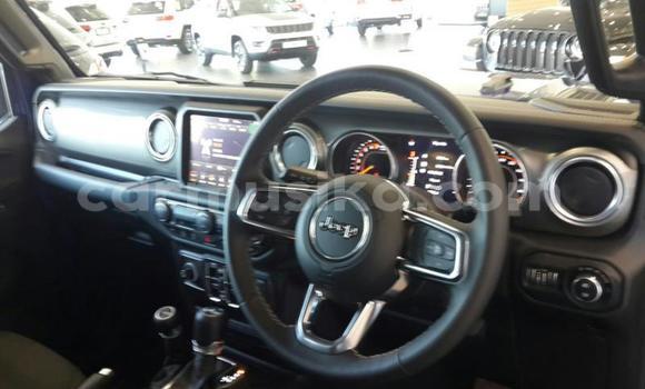 Tenga Tsaru Jeep Commander Bhuruu Mota in Beitbridge in Matabeleland South Tenga Tsaru Jeep Commander Bhuruu Mota in Beitbridge in Matabeleland South