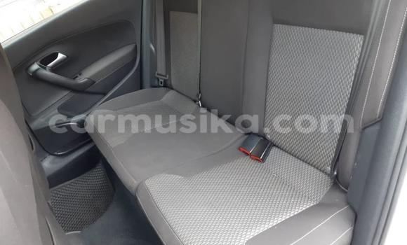 Acheter Occasion Voiture Volkswagen Polo Blanc à Beitbridge, Matabeleland South Acheter Occasion Voiture Volkswagen Polo Blanc à Beitbridge, Matabeleland South