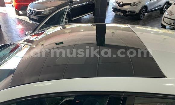 Acheter Occasion Voiture Renault Clio Blanc à Beitbridge, Matabeleland South Acheter Occasion Voiture Renault Clio Blanc à Beitbridge, Matabeleland South