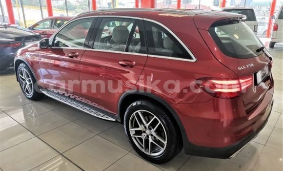 Buy Used Mercedes-Benz GLC 250D White Car in Beitbridge in Matabeleland South Buy Used Mercedes-Benz GLC 250D White Car in Beitbridge in Matabeleland South