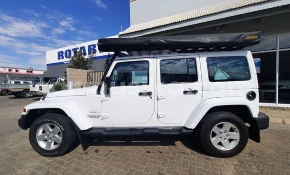 Buy Used Jeep Wrangler White Car in Beitbridge in Matabeleland South
