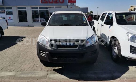 Tenga Tsaru Isuzu KB Chena Mota in Beitbridge in Matabeleland South Tenga Tsaru Isuzu KB Chena Mota in Beitbridge in Matabeleland South