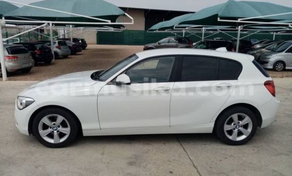 Buy Used BMW 3–Series White Car in Beitbridge in Matabeleland South Buy Used BMW 3–Series White Car in Beitbridge in Matabeleland South