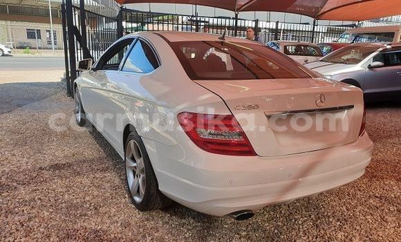 Buy Used Mercedes-Benz C250 coupe White Car in Beitbridge in Matabeleland South Buy Used Mercedes-Benz C250 coupe White Car in Beitbridge in Matabeleland South