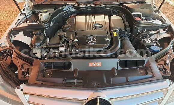 Buy Used Mercedes-Benz C250 coupe White Car in Beitbridge in Matabeleland South Buy Used Mercedes-Benz C250 coupe White Car in Beitbridge in Matabeleland South