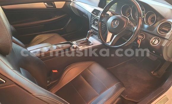 Buy Used Mercedes-Benz C250 coupe White Car in Beitbridge in Matabeleland South Buy Used Mercedes-Benz C250 coupe White Car in Beitbridge in Matabeleland South