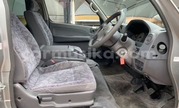 Buy Used Nissan Caravan White Car in Beitbridge in Matabeleland South Buy Used Nissan Caravan White Car in Beitbridge in Matabeleland South