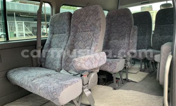 Buy Used Nissan Caravan White Car in Beitbridge in Matabeleland South Buy Used Nissan Caravan White Car in Beitbridge in Matabeleland South