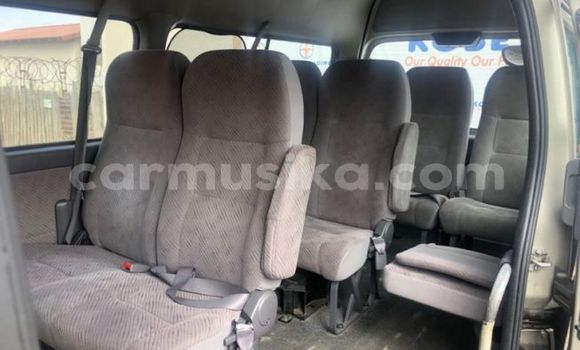 Buy Used Nissan Caravan Silver Car in Beitbridge in Matabeleland South Buy Used Nissan Caravan Silver Car in Beitbridge in Matabeleland South