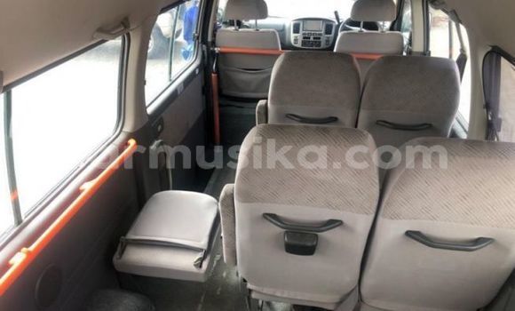 Buy Used Nissan Caravan Silver Car in Beitbridge in Matabeleland South Buy Used Nissan Caravan Silver Car in Beitbridge in Matabeleland South
