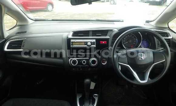 Buy Used Honda Fit Silver Car in Beitbridge in Matabeleland South Buy Used Honda Fit Silver Car in Beitbridge in Matabeleland South