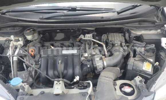 Buy Used Honda Fit Silver Car in Beitbridge in Matabeleland South Buy Used Honda Fit Silver Car in Beitbridge in Matabeleland South