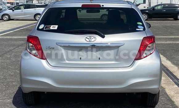 Tenga Tsaru Toyota Vitz Sirivha Mota in Beitbridge in Matabeleland South Tenga Tsaru Toyota Vitz Sirivha Mota in Beitbridge in Matabeleland South