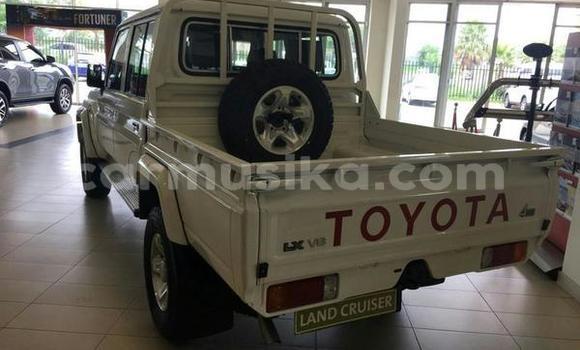 Acheter Occasion Voiture Toyota Land Cruiser Autre à Beitbridge, Matabeleland South Acheter Occasion Voiture Toyota Land Cruiser Autre à Beitbridge, Matabeleland South
