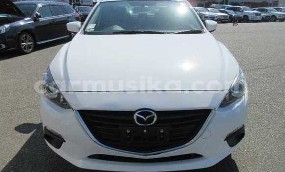 Tenga Tsaru Mazda Axela Chena Mota in Beitbridge in Matabeleland South Tenga Tsaru Mazda Axela Chena Mota in Beitbridge in Matabeleland South