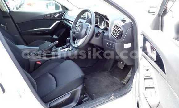 Tenga Tsaru Mazda Axela Chena Mota in Beitbridge in Matabeleland South Tenga Tsaru Mazda Axela Chena Mota in Beitbridge in Matabeleland South