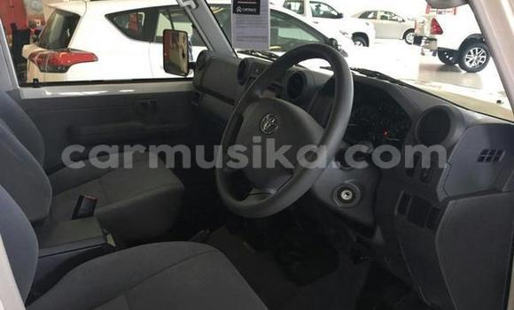 Acheter Occasion Voiture Toyota Land Cruiser Autre à Beitbridge, Matabeleland South Acheter Occasion Voiture Toyota Land Cruiser Autre à Beitbridge, Matabeleland South