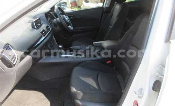 Tenga Tsaru Mazda Axela Chena Mota in Beitbridge in Matabeleland South Tenga Tsaru Mazda Axela Chena Mota in Beitbridge in Matabeleland South