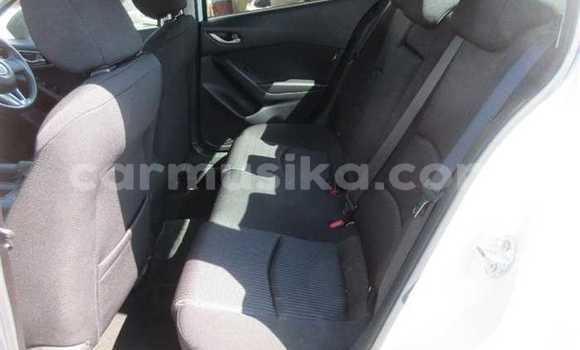 Tenga Tsaru Mazda Axela Chena Mota in Beitbridge in Matabeleland South Tenga Tsaru Mazda Axela Chena Mota in Beitbridge in Matabeleland South